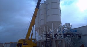 Monolithic cement silos